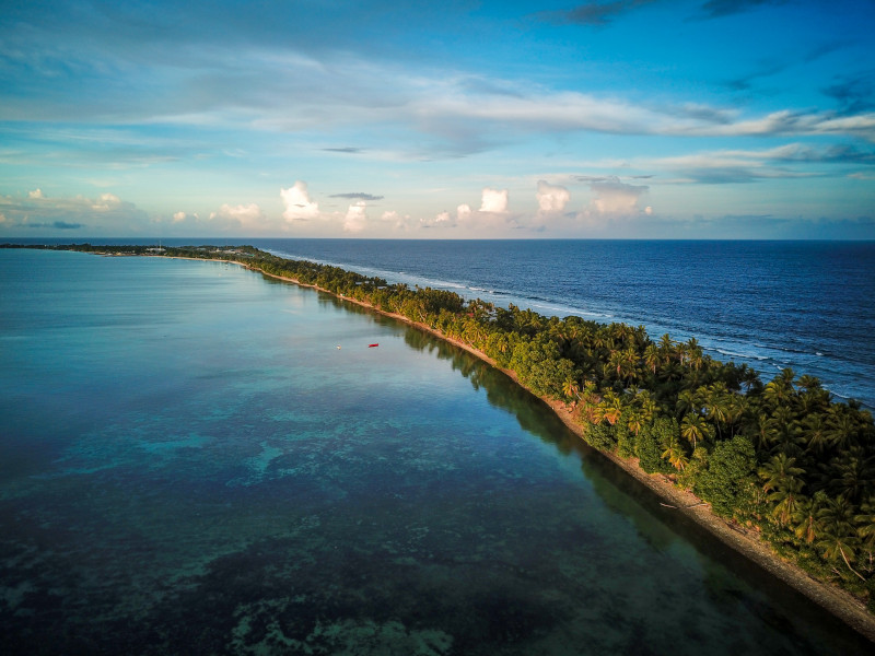 Aerial view narrow isthmus